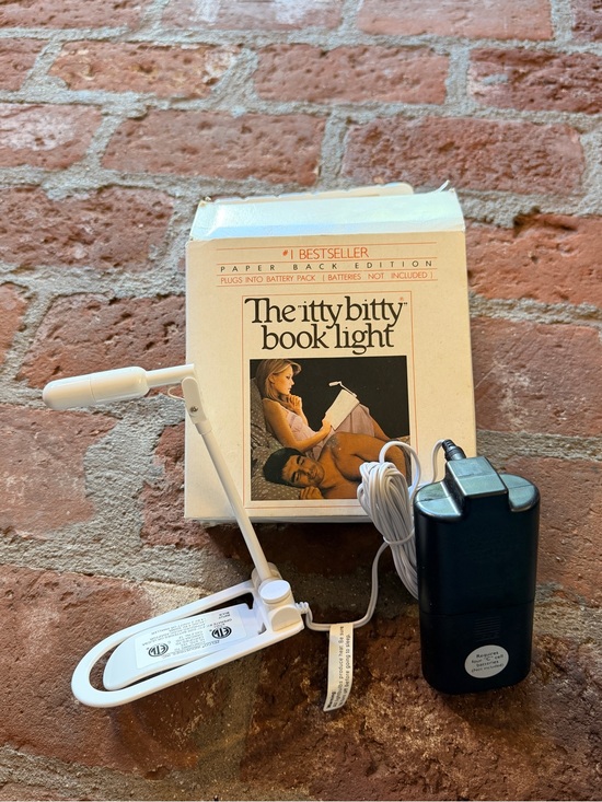 Zelco Other - The Itty Bitty Book Light 1980's Zelco White Vintage Reading Lamp TESTED WORKS